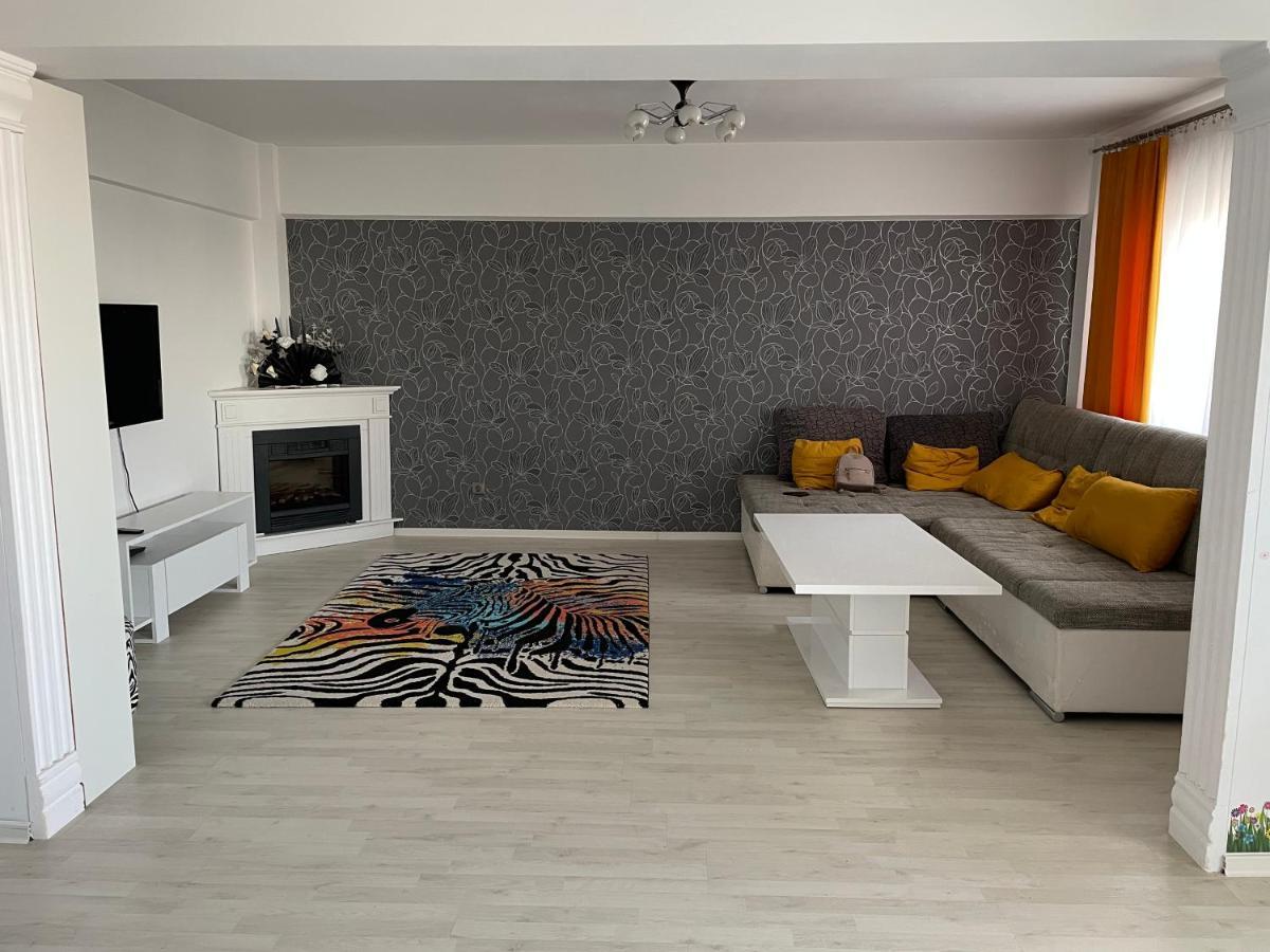Panoramic M&M Apartment Suceava Exterior photo
